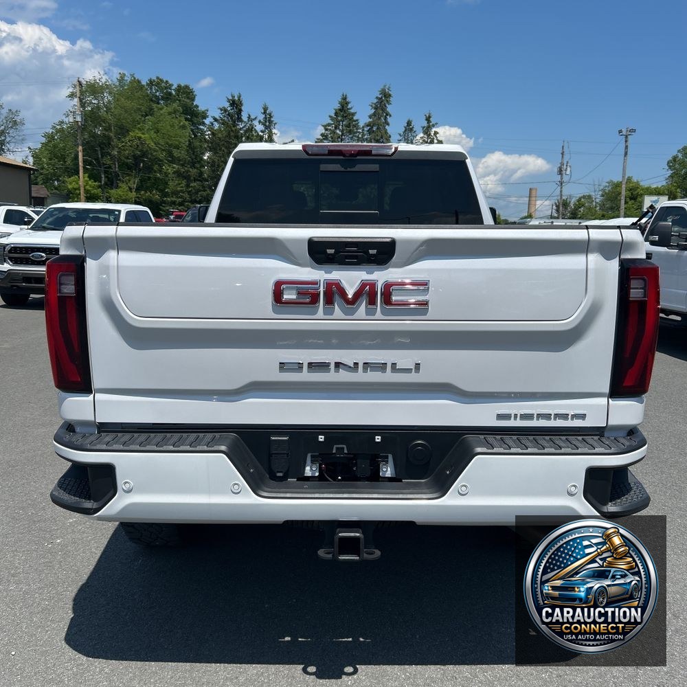2024 GMC Sierra 2500 Denali