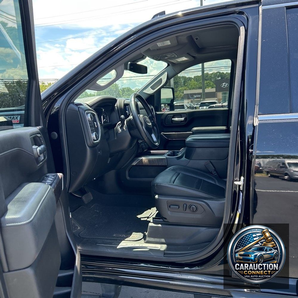 2023 GMC Sierra 2500HD Denali