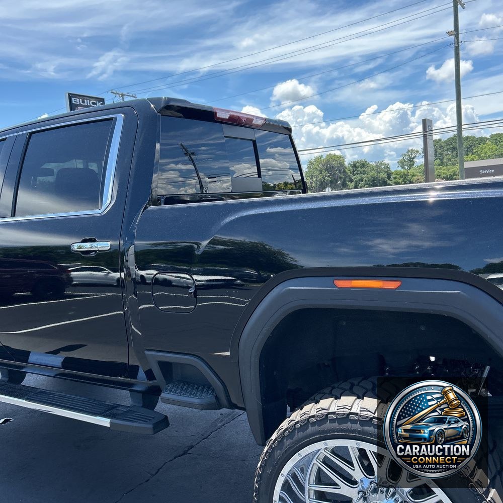 2023 GMC Sierra 2500HD Denali