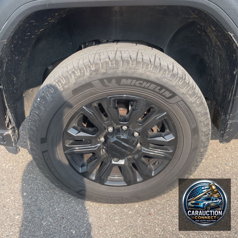 2023 GMC Sierra 2500HD Denali