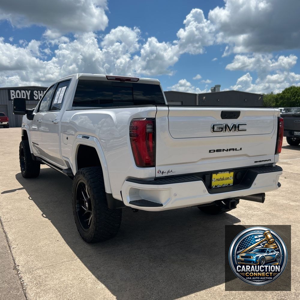 2024 GMC Sierra 2500HD Denali