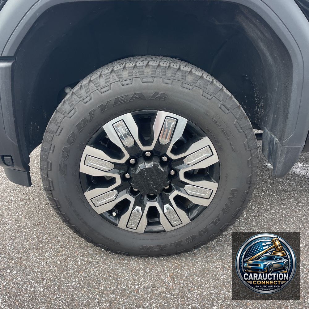 2024 GMC Sierra 2500HD Denali
