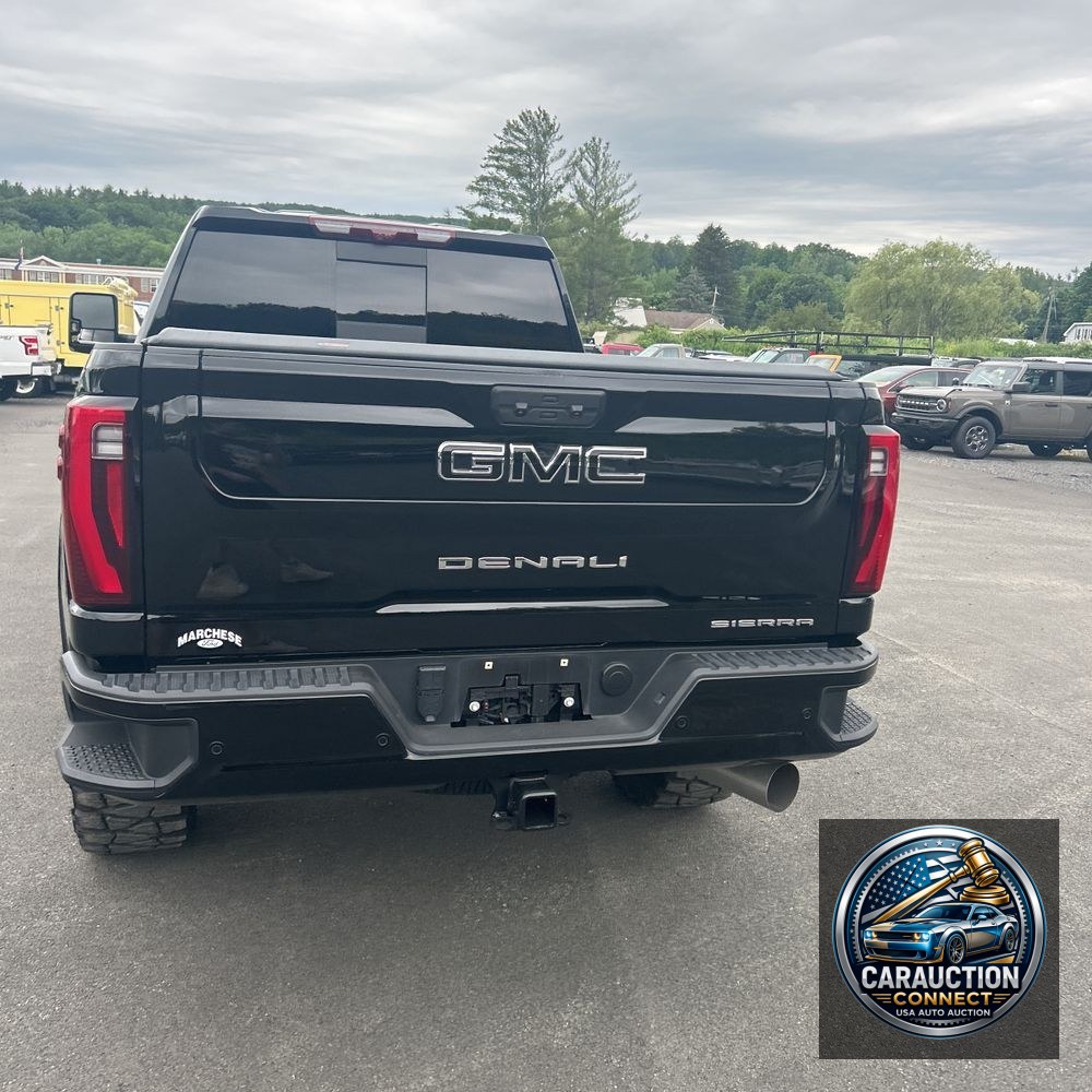 2024 GMC Sierra 2500 Denali
