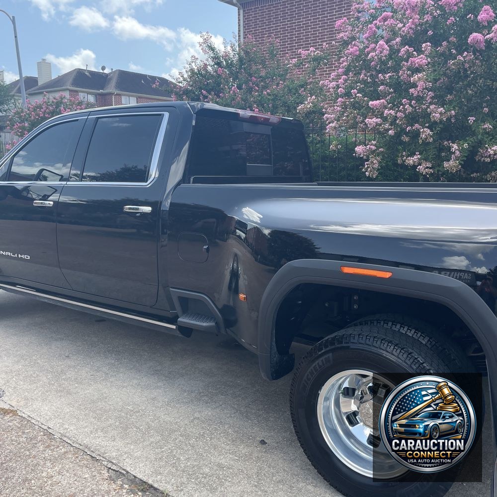 2024 GMC Sierra 3500HD Denali