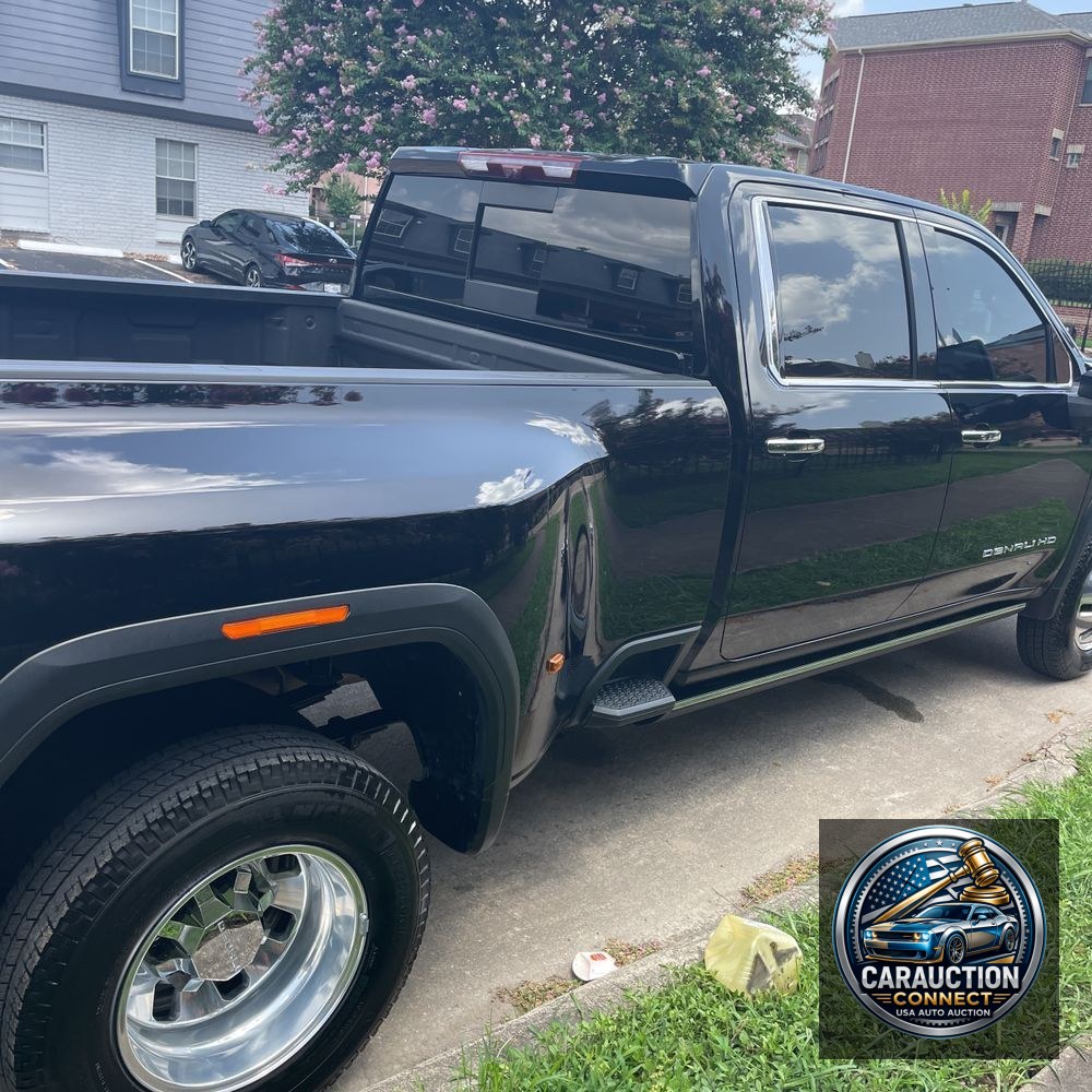 2024 GMC Sierra 3500HD Denali