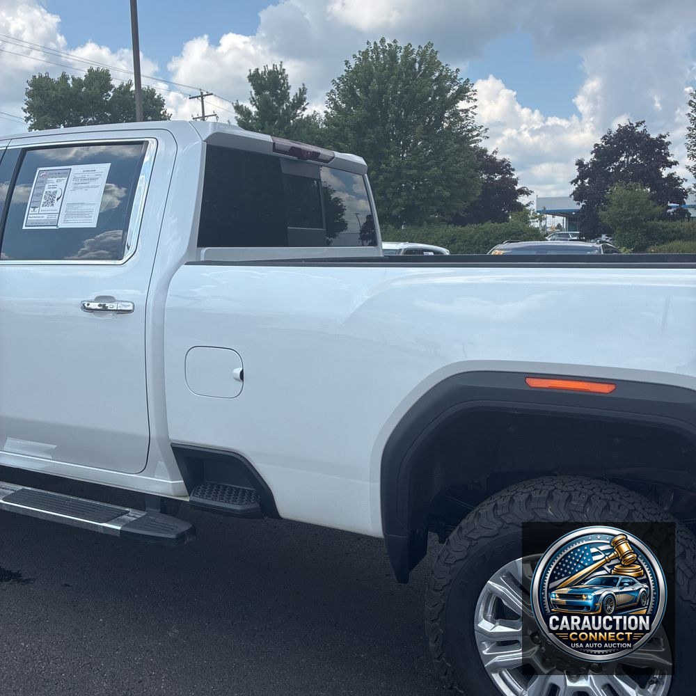 2023 GMC Sierra 3500HD Denali