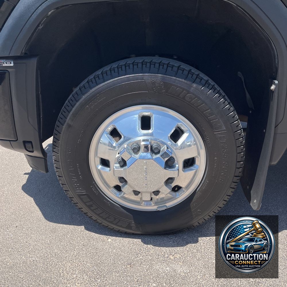 2024 GMC Sierra 3500HD Denali