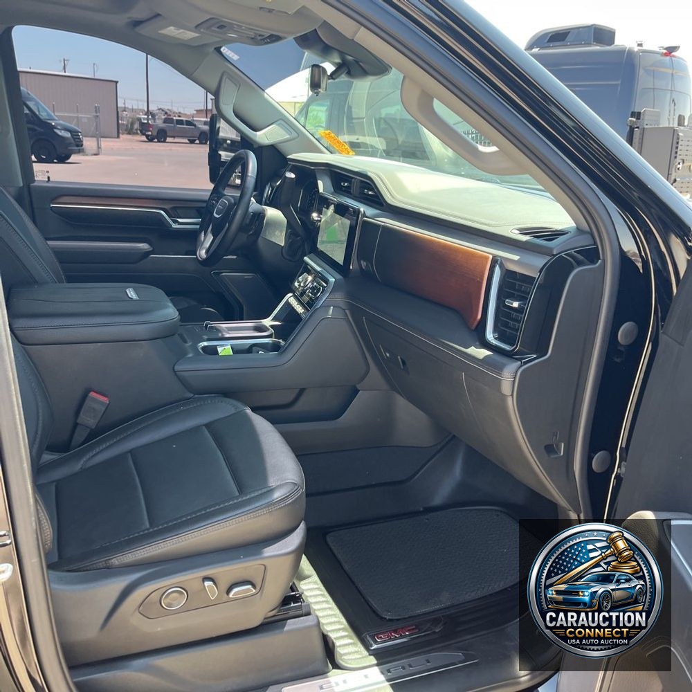 2024 GMC Sierra 3500HD Denali