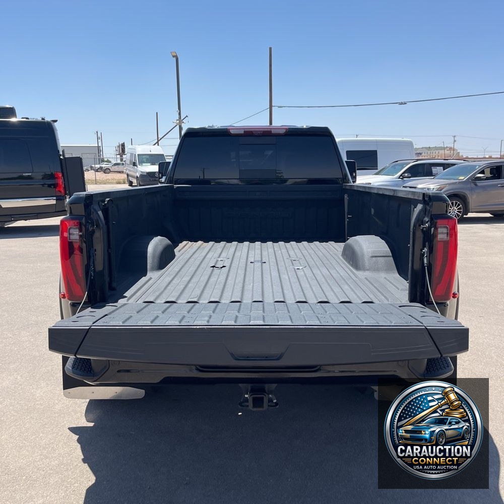 2024 GMC Sierra 3500HD Denali