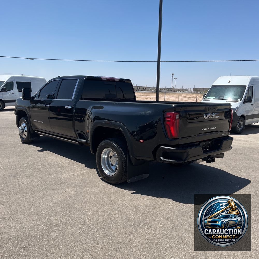 2024 GMC Sierra 3500HD Denali