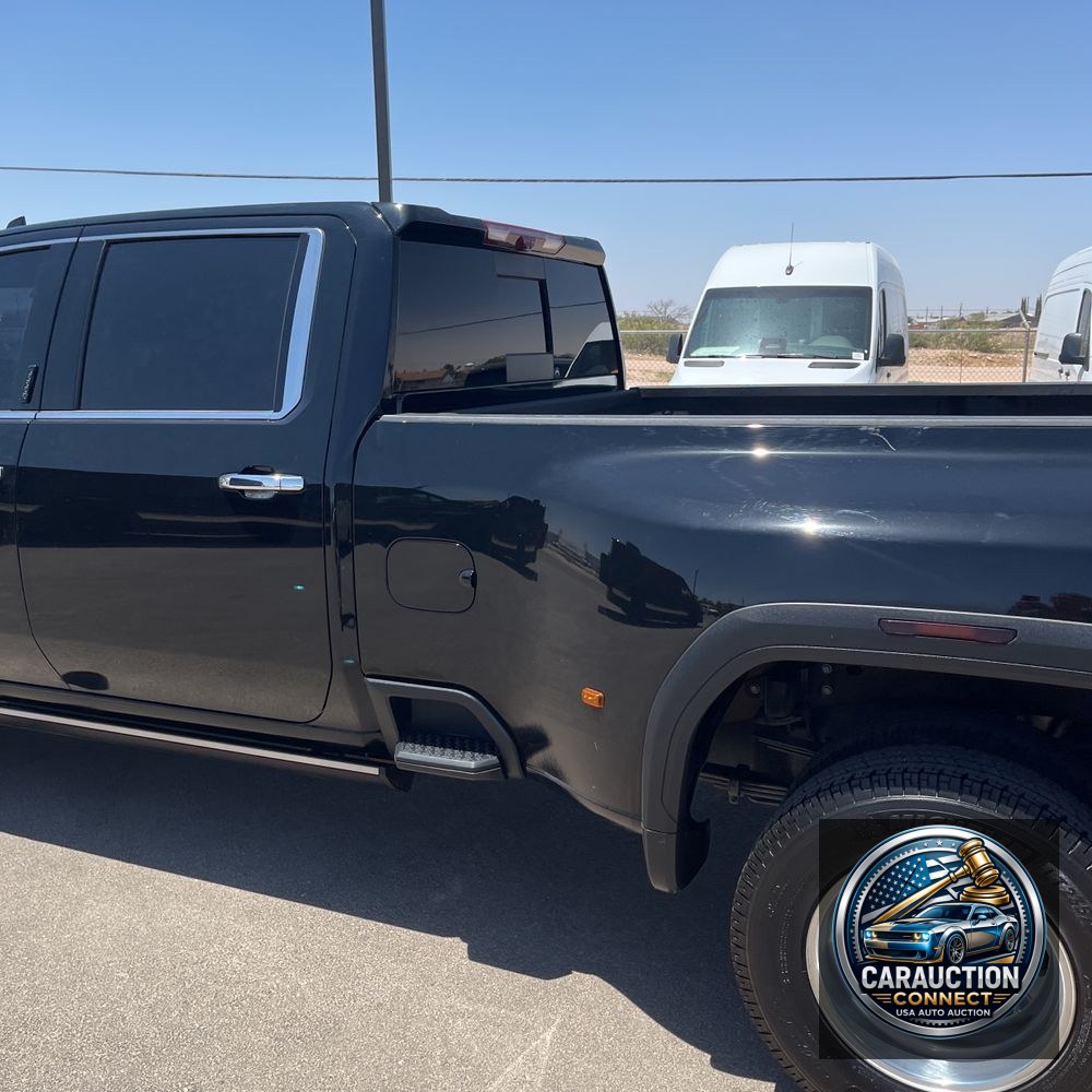 2024 GMC Sierra 3500HD Denali