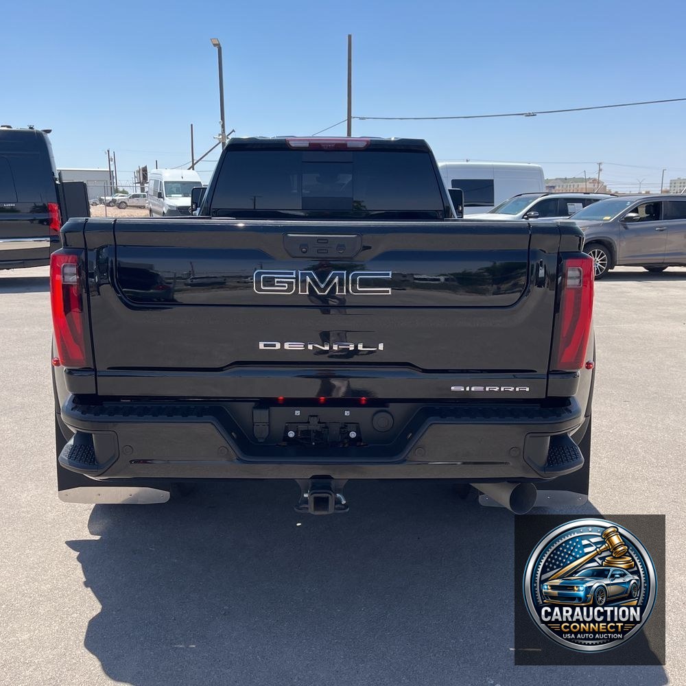 2024 GMC Sierra 3500HD Denali