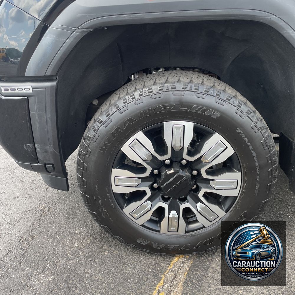 2024 GMC Sierra 3500HD Denali