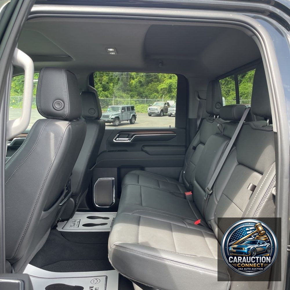 2024 GMC Sierra 3500HD Denali