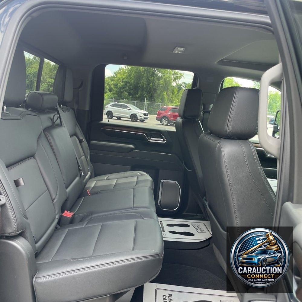 2024 GMC Sierra 3500HD Denali