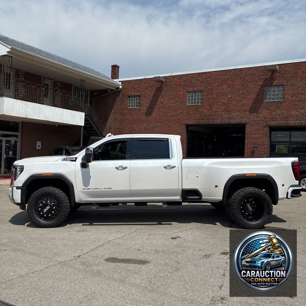 2024 GMC Sierra 3500HD Denali