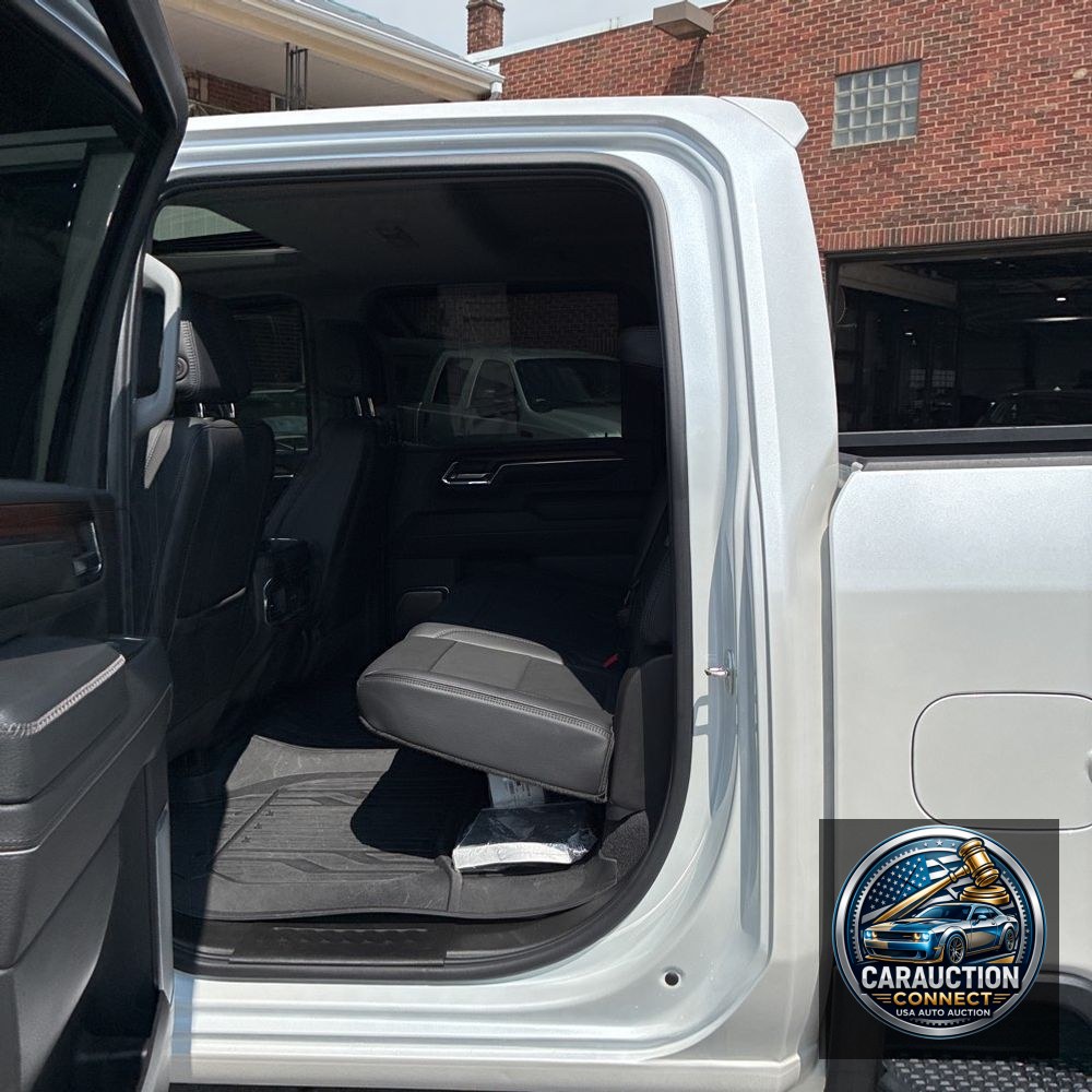 2024 GMC Sierra 3500HD Denali