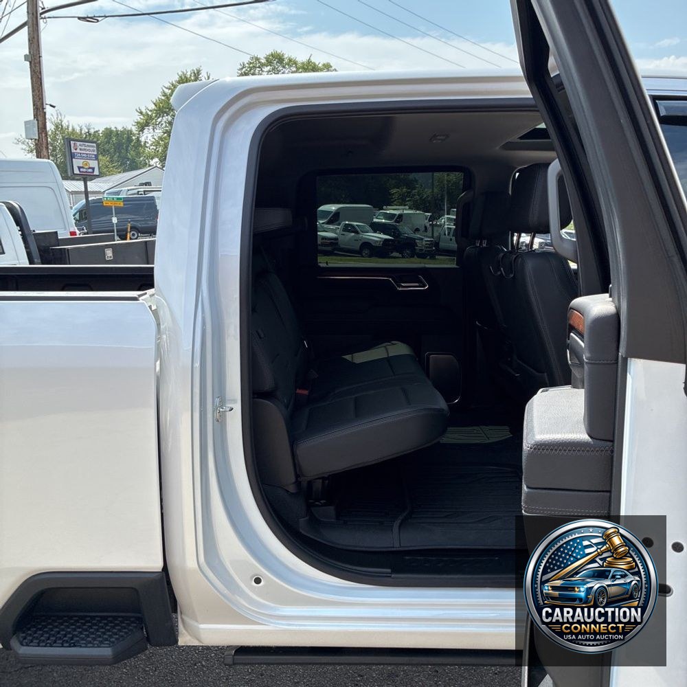 2024 GMC Sierra 3500HD Denali