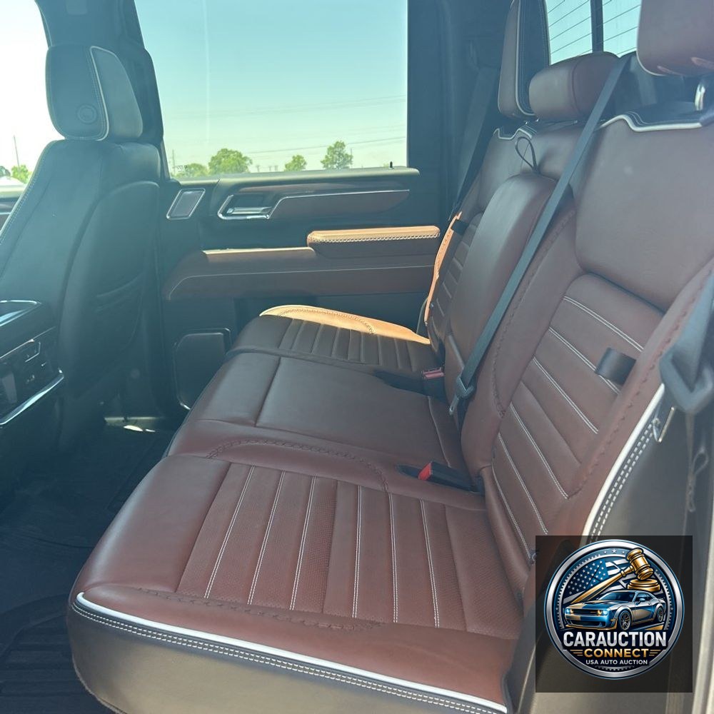 2024 GMC Sierra 3500HD Denali Ultimate