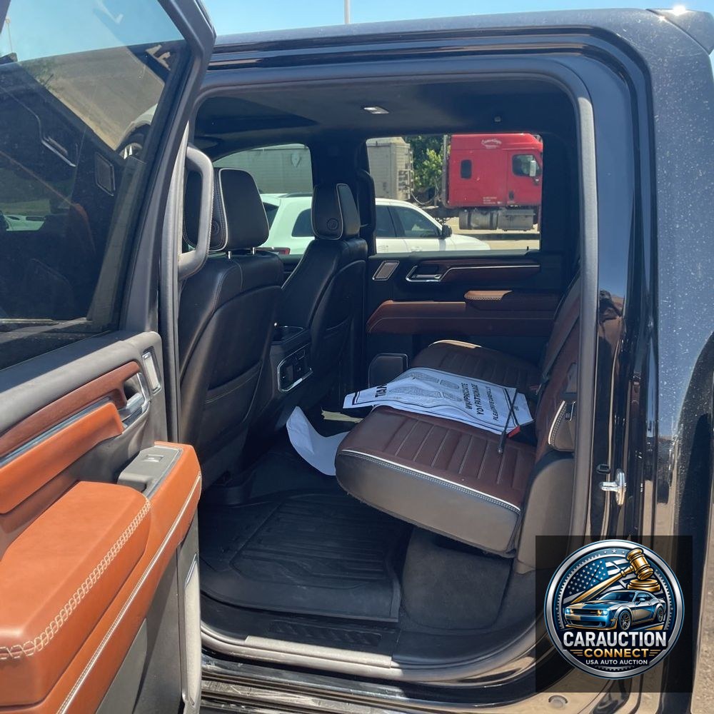 2024 GMC Sierra 3500HD Denali Ultimate