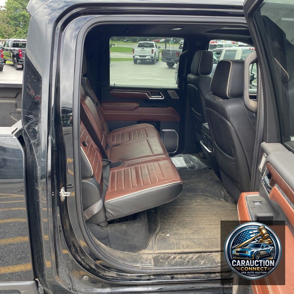 2024 GMC Sierra 3500HD Denali Ultimate