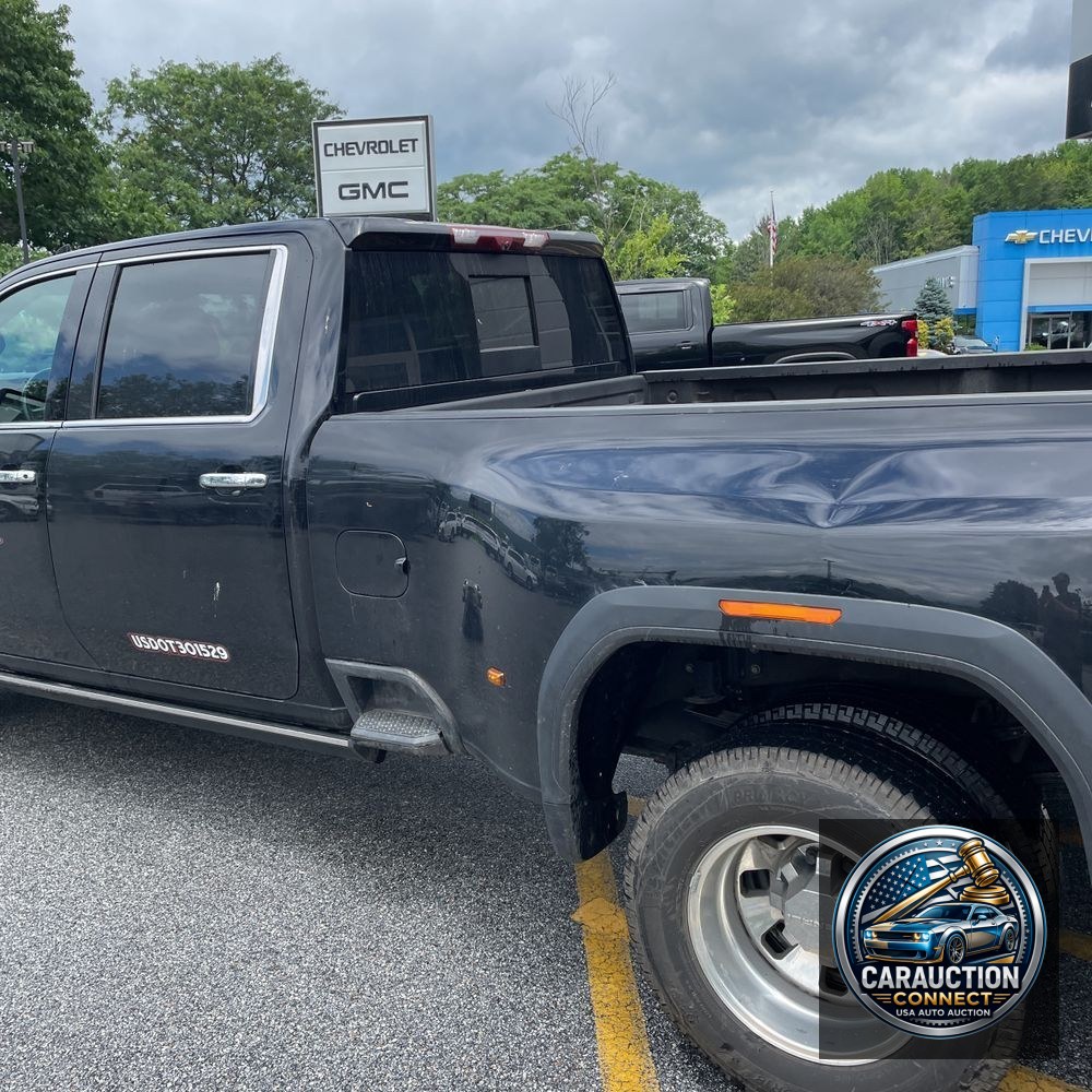 2024 GMC Sierra 3500HD Denali Ultimate