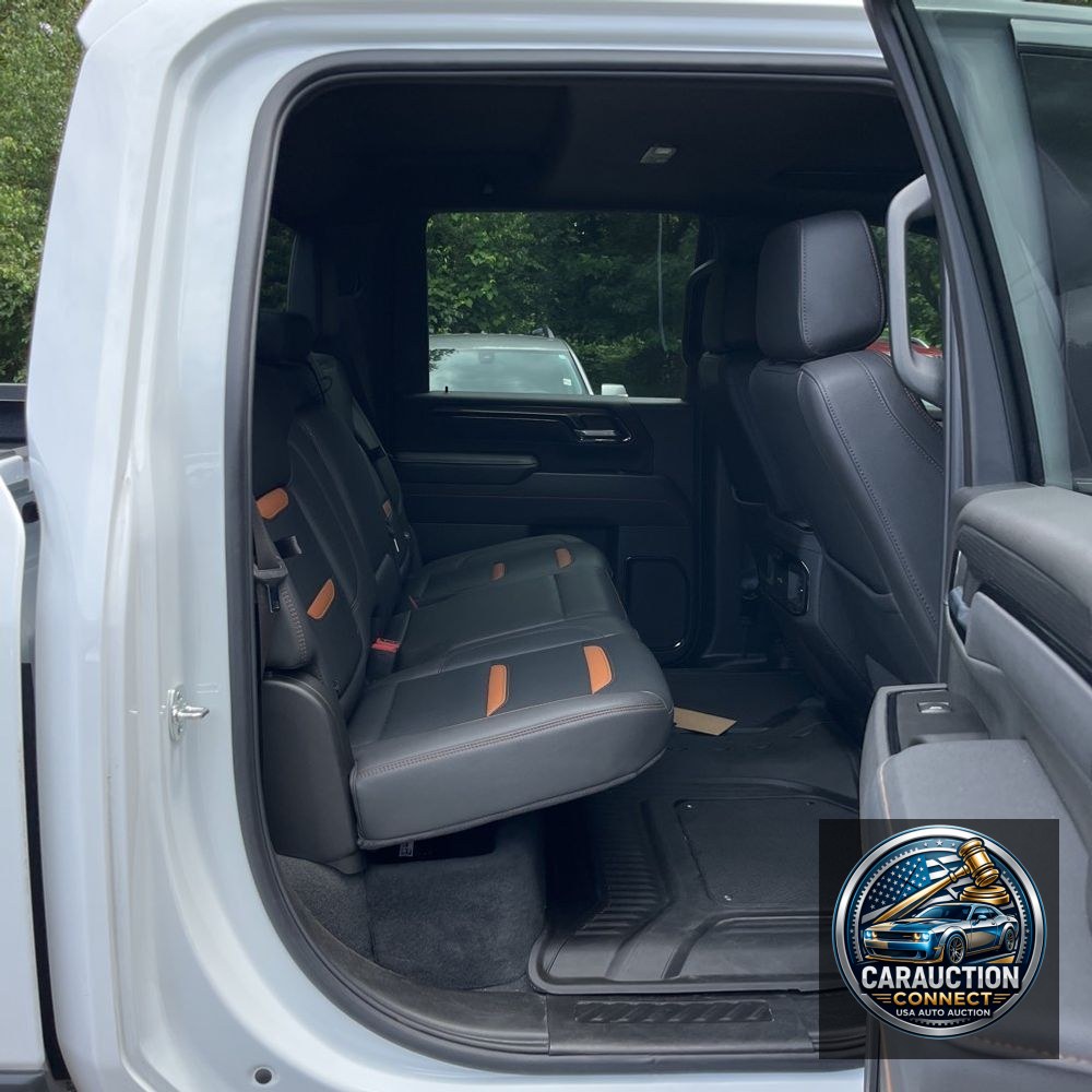 2025 GMC Sierra 2500HD AT4