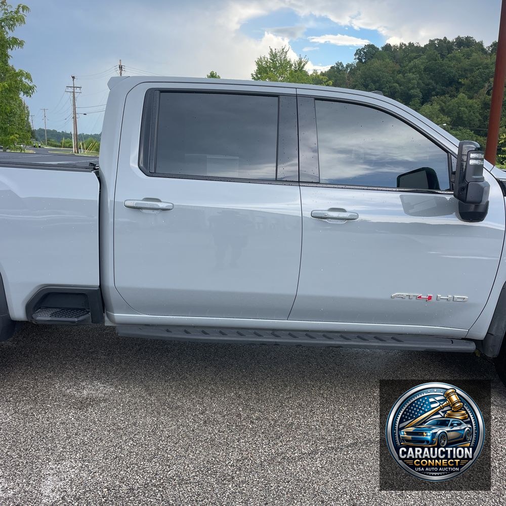 2025 GMC Sierra 2500HD AT4