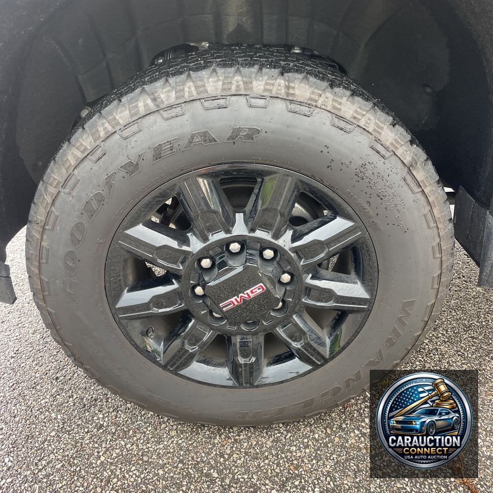 2025 GMC Sierra 2500HD AT4