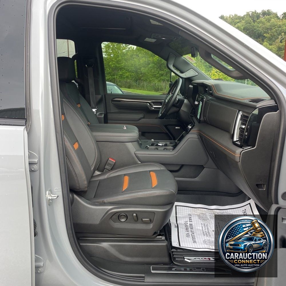 2025 GMC Sierra 2500HD AT4