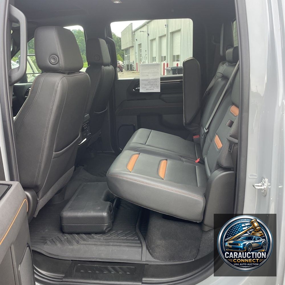 2025 GMC Sierra 2500HD AT4