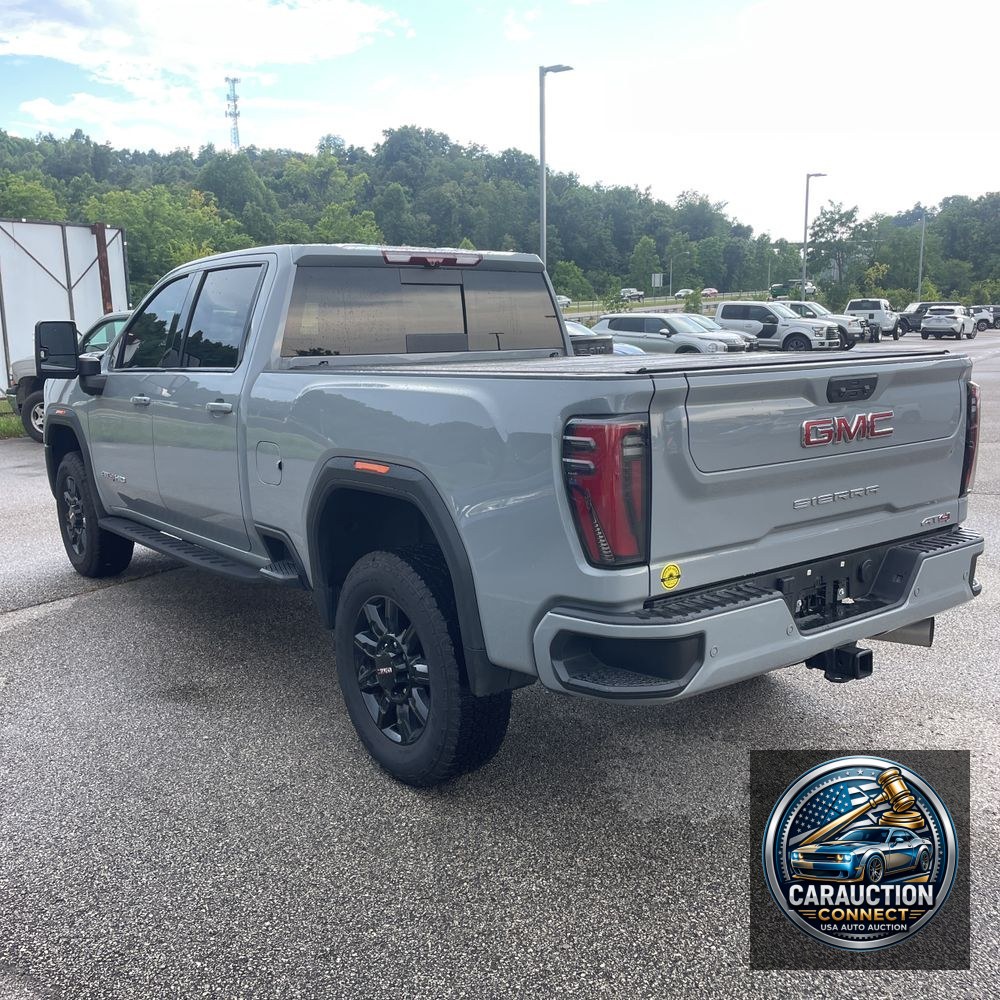 2025 GMC Sierra 2500HD AT4