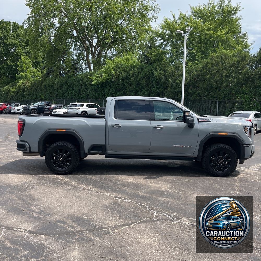 2025 GMC Sierra 2500HD AT4