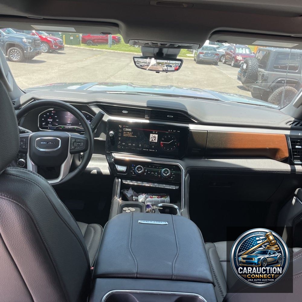 2025 GMC Sierra 2500HD Denali