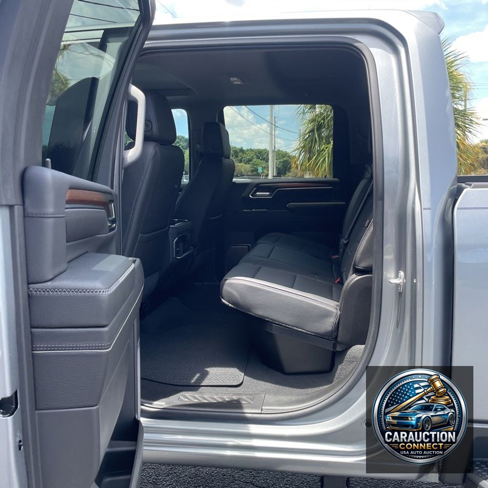 2025 GMC Sierra 3500HD Denali