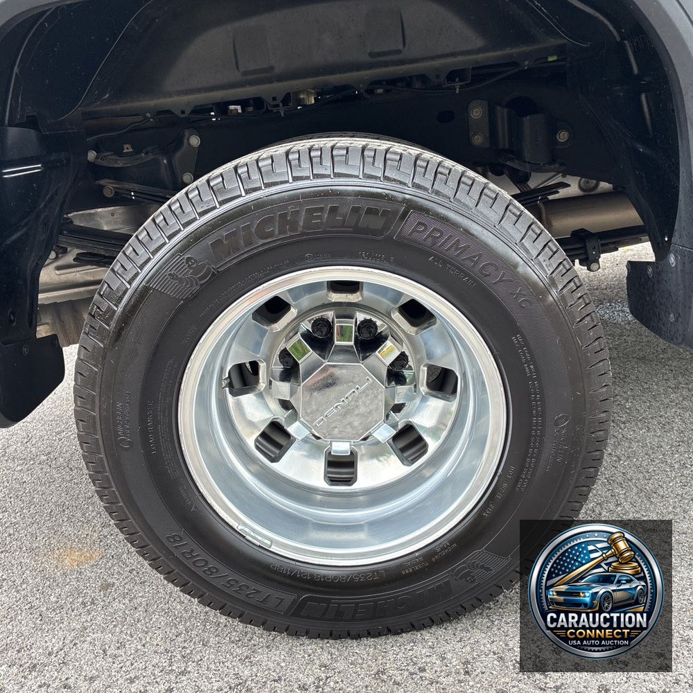 2025 GMC Sierra 3500 Denali