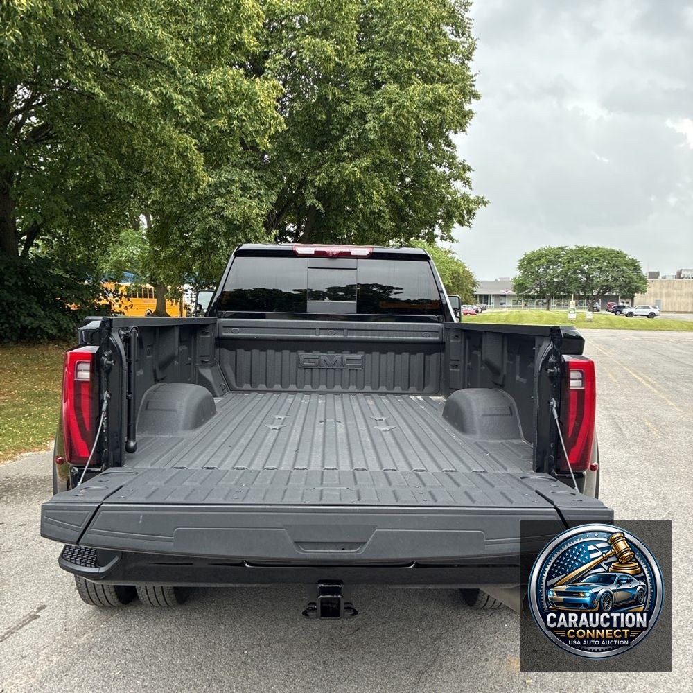 2025 GMC Sierra 3500 Denali