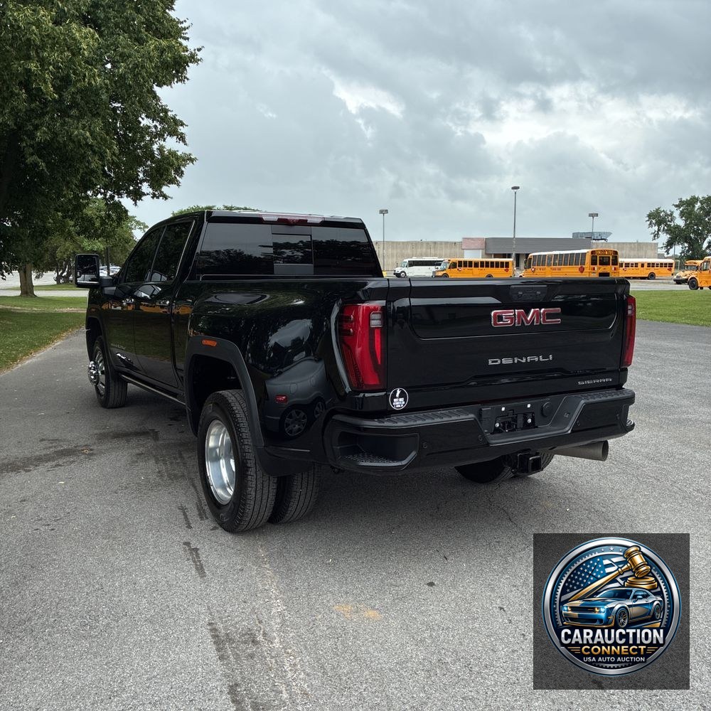 2025 GMC Sierra 3500 Denali