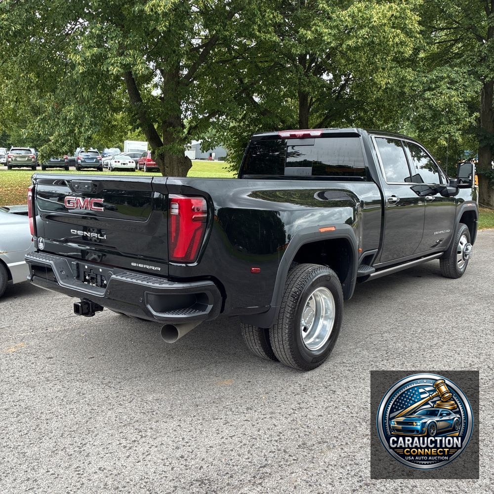 2025 GMC Sierra 3500 Denali