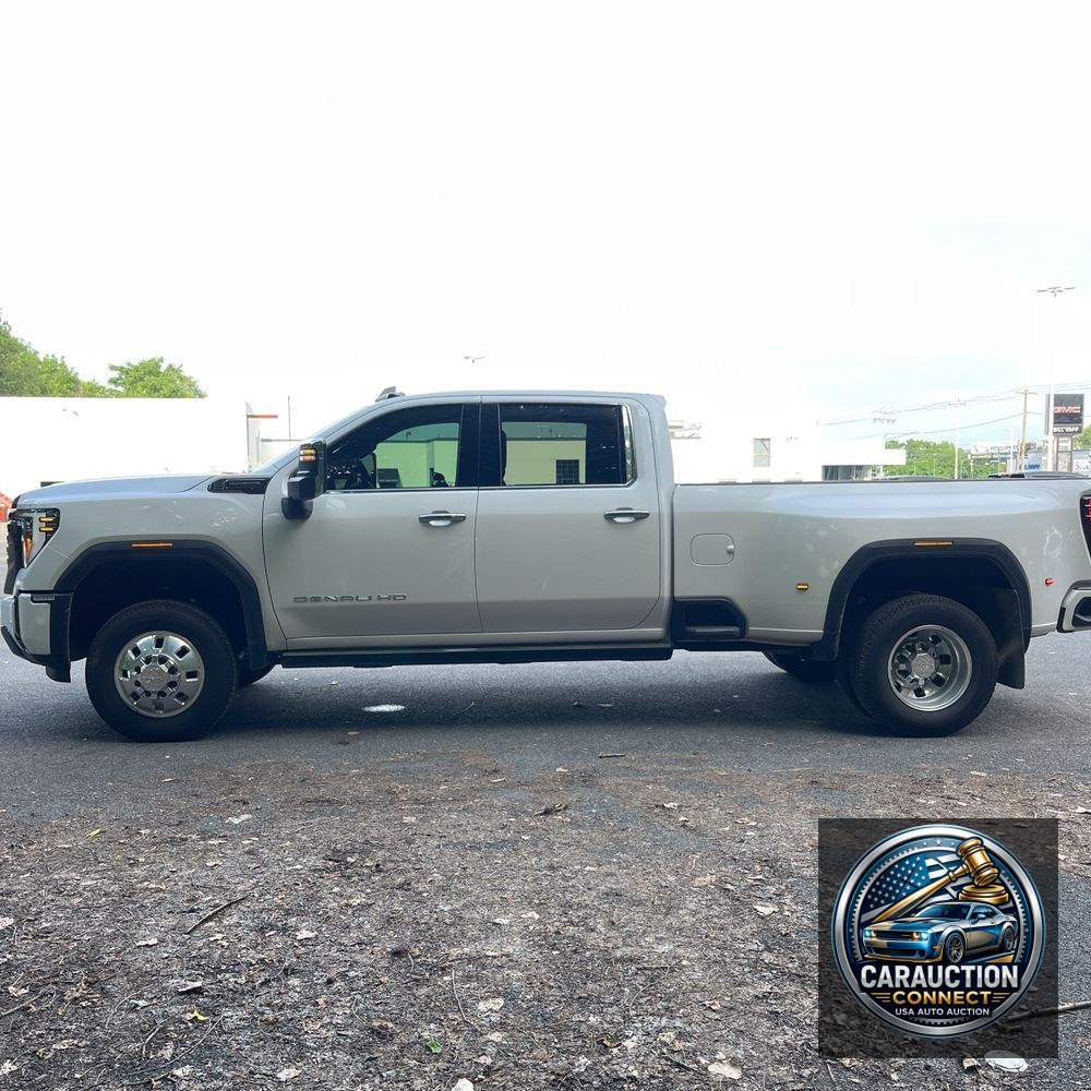 2025 GMC Sierra 3500HD Denali Ultimate