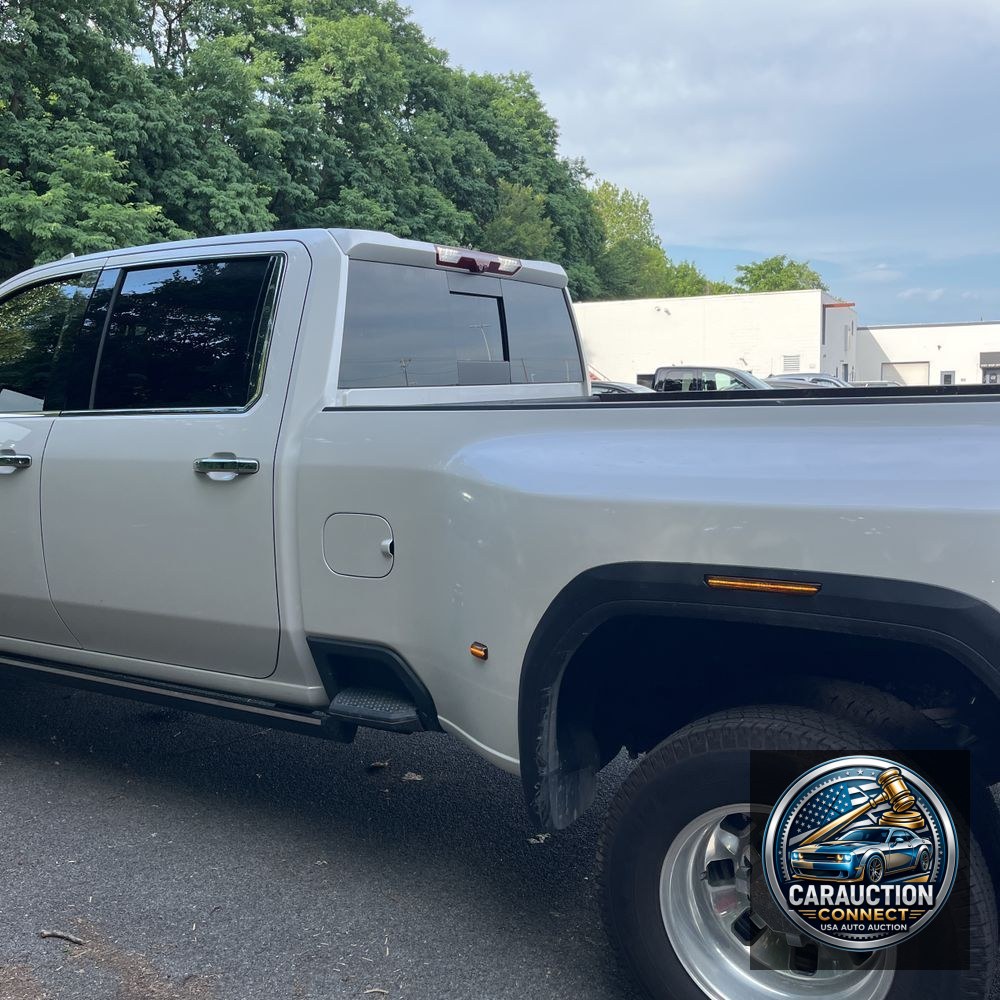 2025 GMC Sierra 3500HD Denali Ultimate