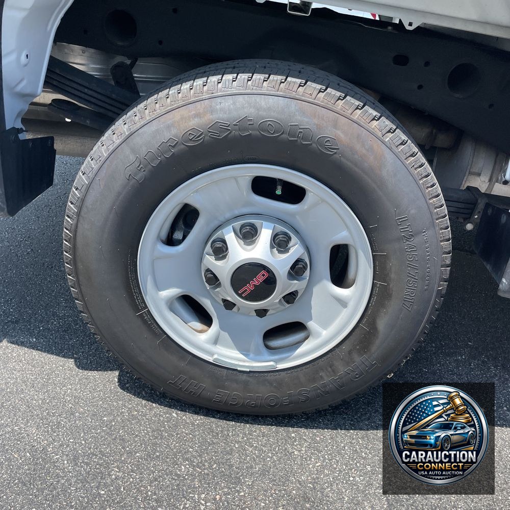 2024 GMC Sierra 2500HD Pro