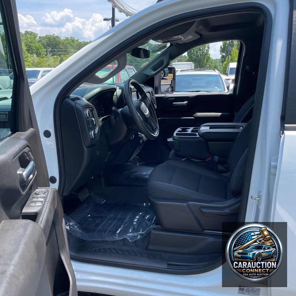 2024 GMC Sierra 2500HD Pro