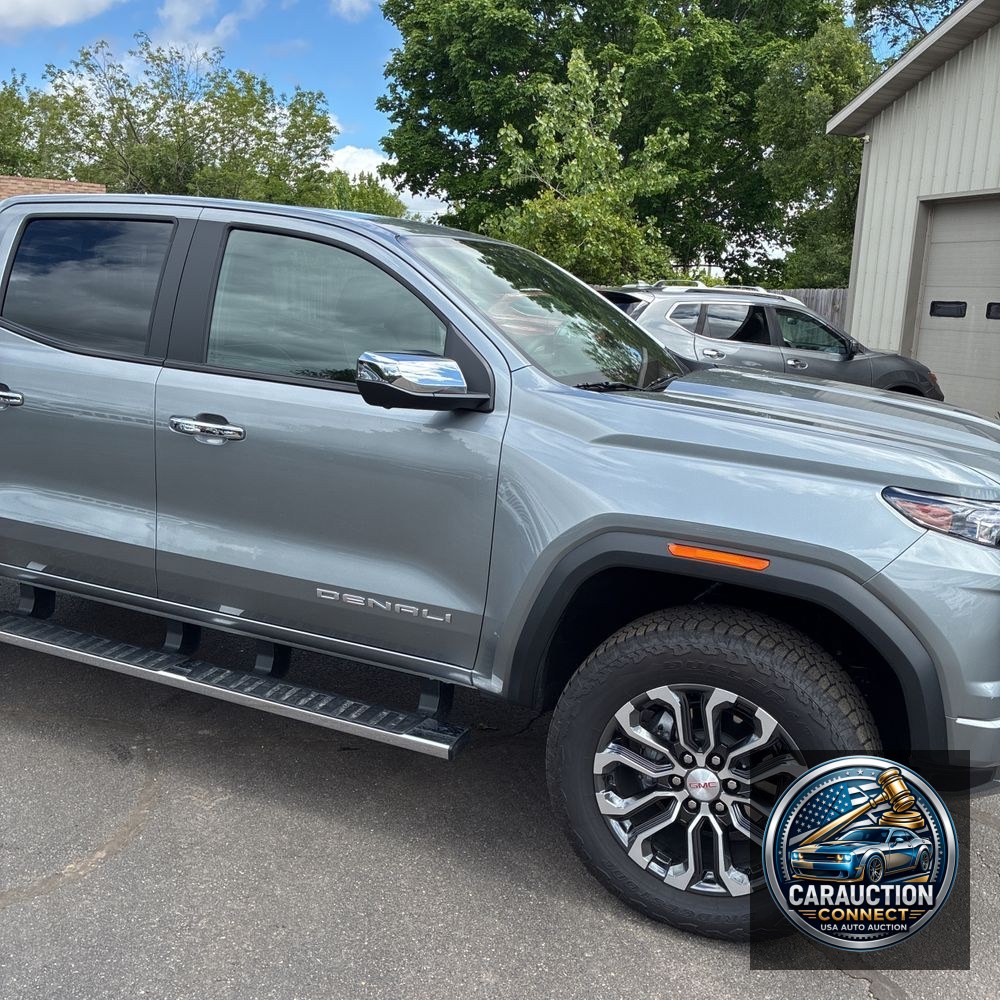 2025 GMC Canyon Denali