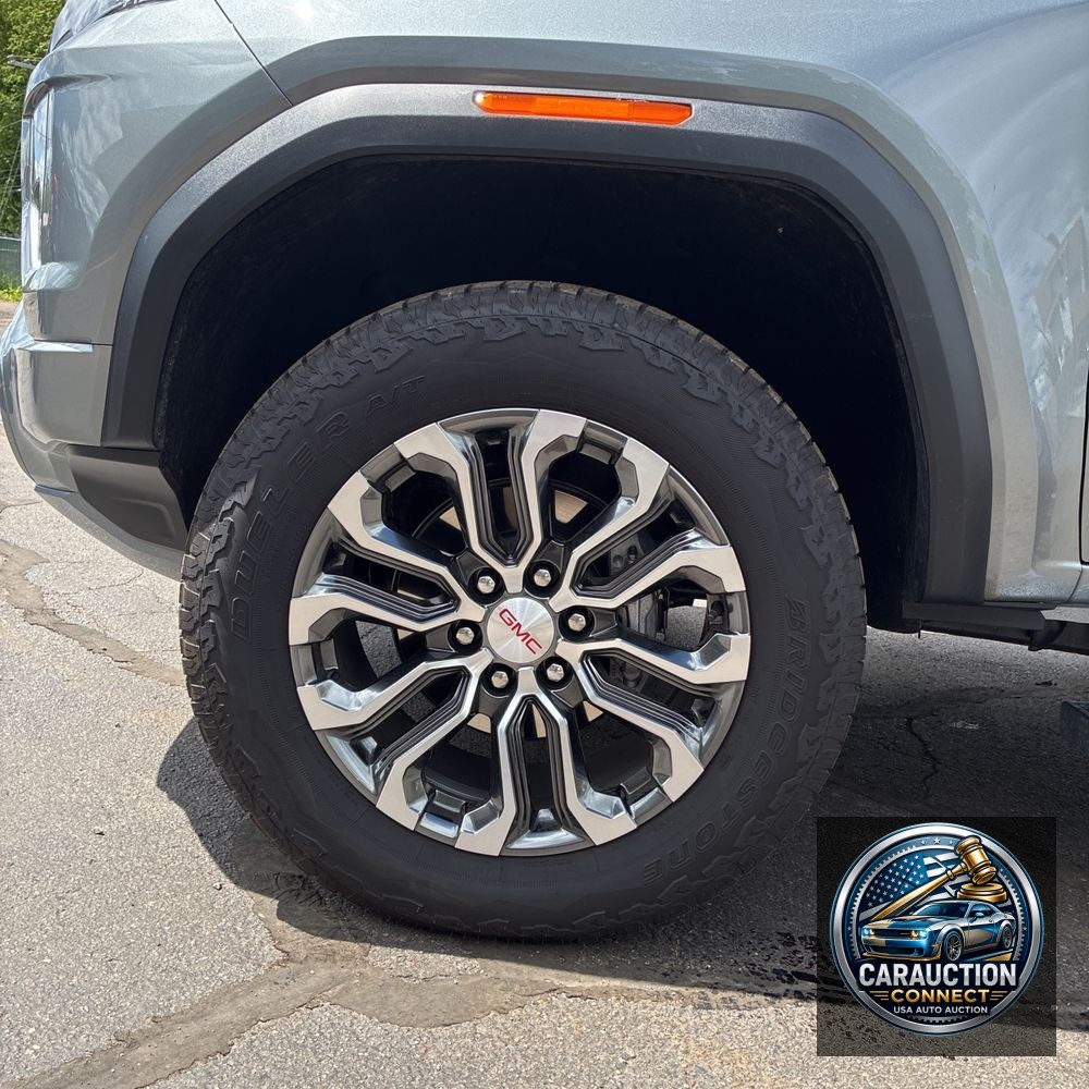 2025 GMC Canyon Denali