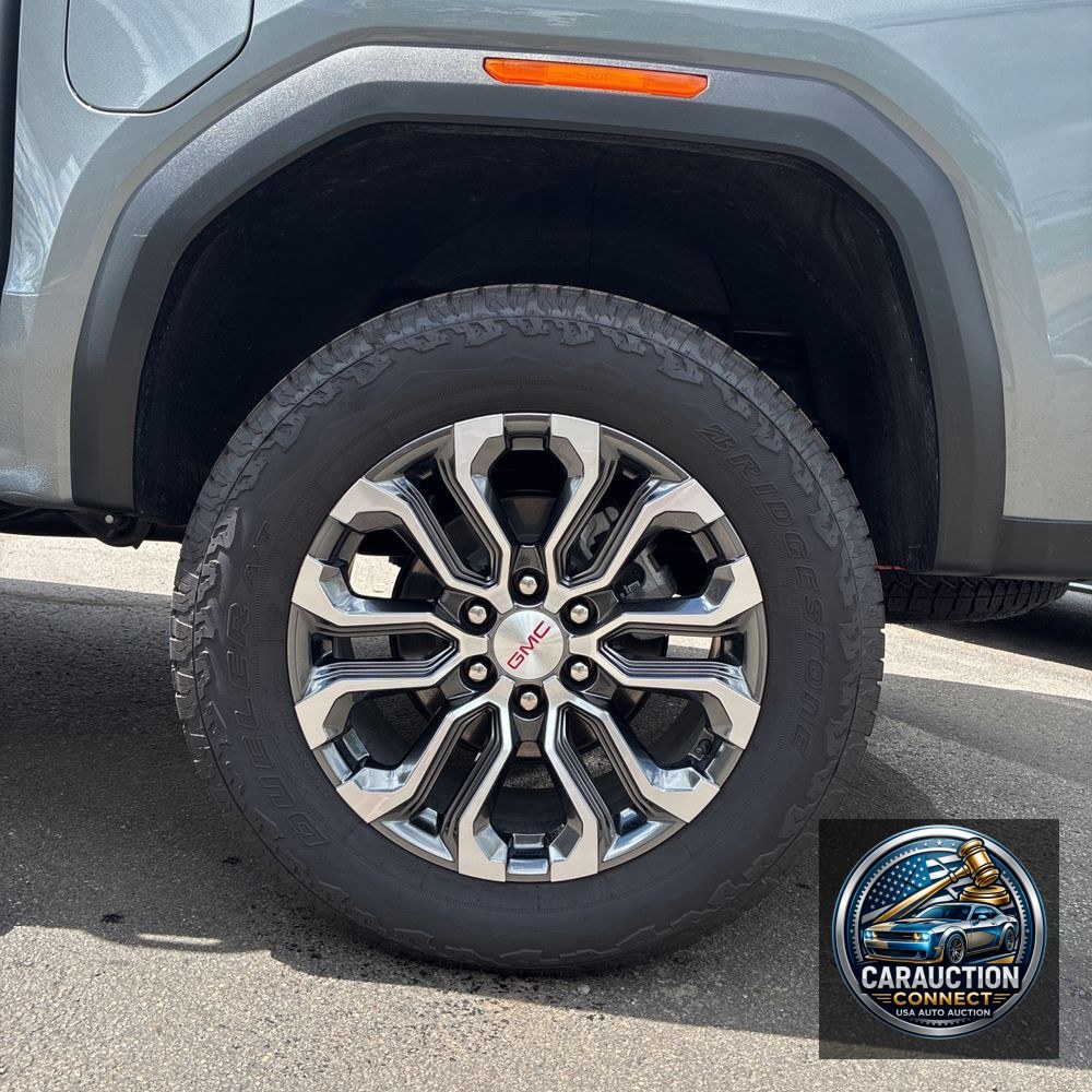 2025 GMC Canyon Denali