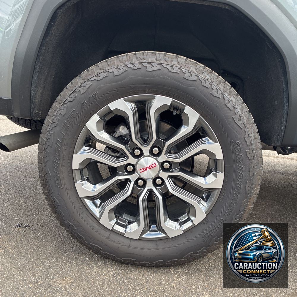 2025 GMC Canyon Denali