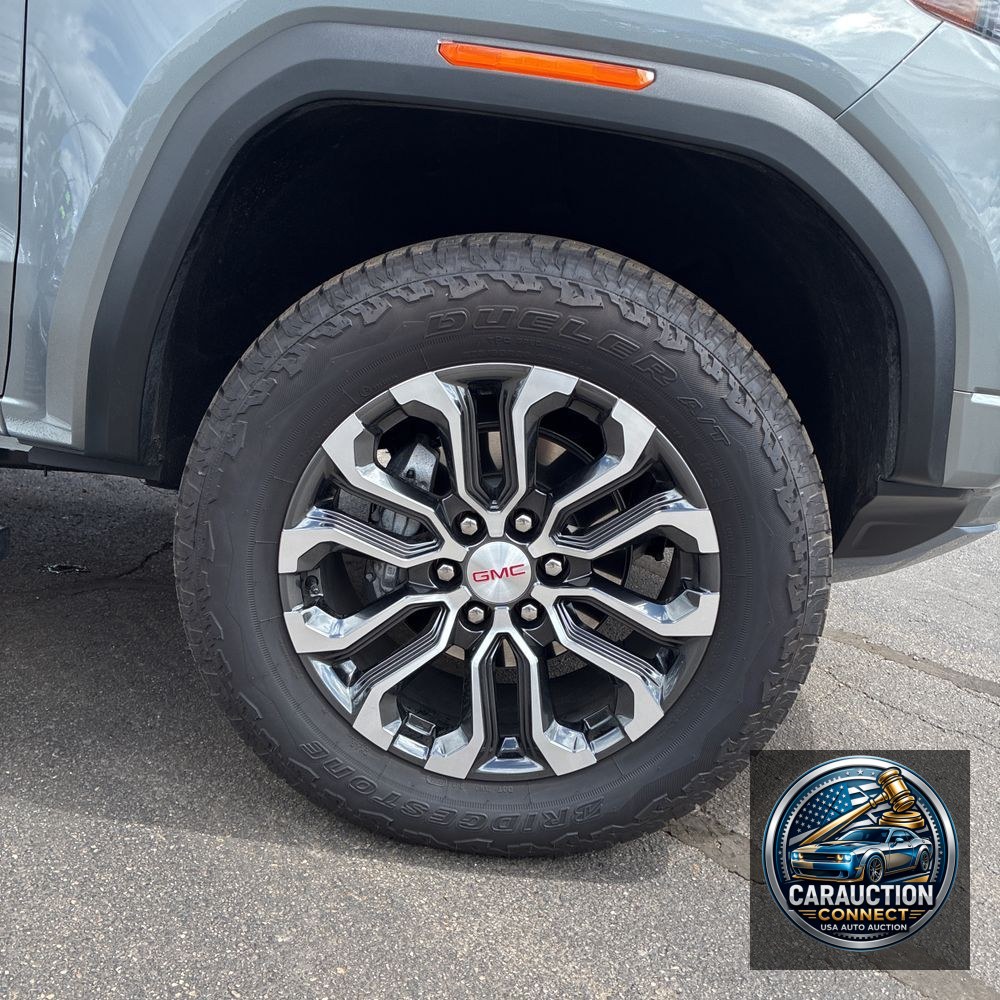 2025 GMC Canyon Denali