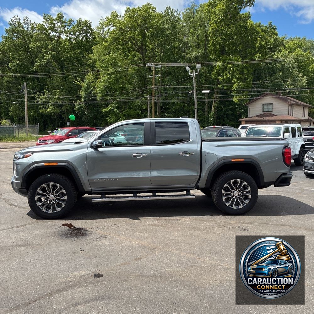 2025 GMC Canyon Denali