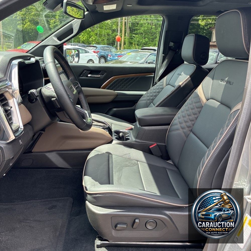 2025 GMC Canyon Denali
